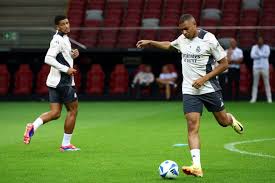 而是多年奮 而是多年奮